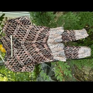 June & Hudson 2 Piece Casual Blouse and  Jogger Set Medium